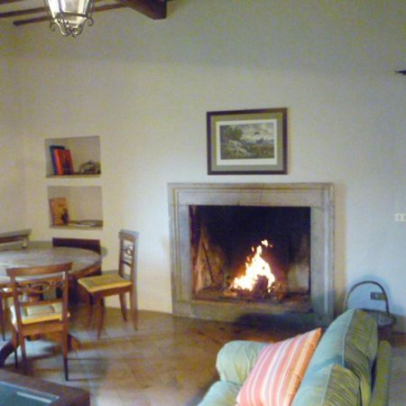 Della Genga Resort Arezzola Bagian luar foto